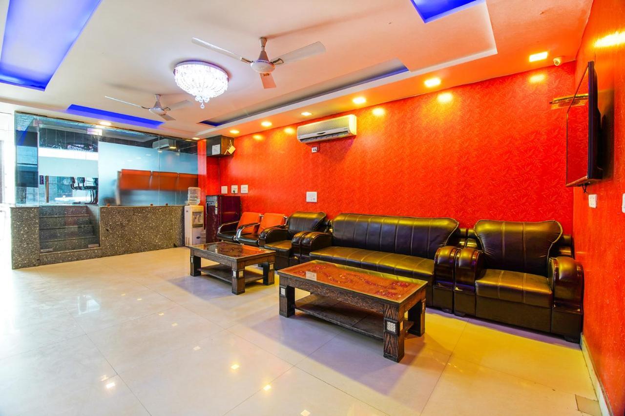 Fabexpress Tp Suite Near Igi Airport New Delhi Buitenkant foto