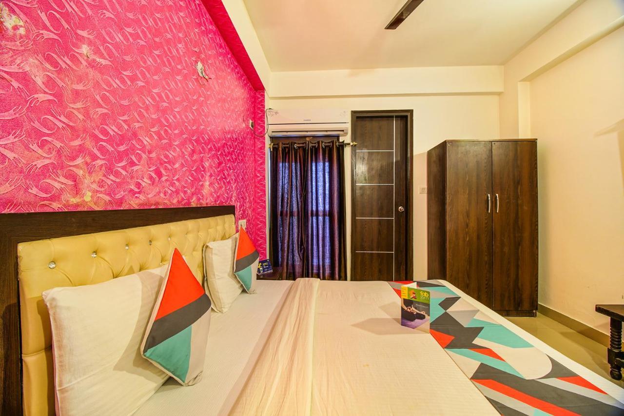 Fabexpress Tp Suite Near Igi Airport New Delhi Buitenkant foto